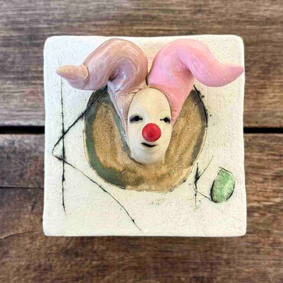 Kunstkloss, skulptur vegg ca 9x9 (M-609)