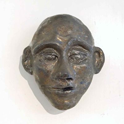 Hode mini, skulptur vegg, keramikk ca 9x8 cm