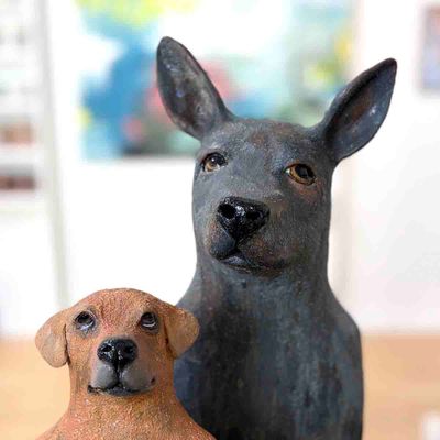 Frank hund, skulptur keramikk 39 cm 