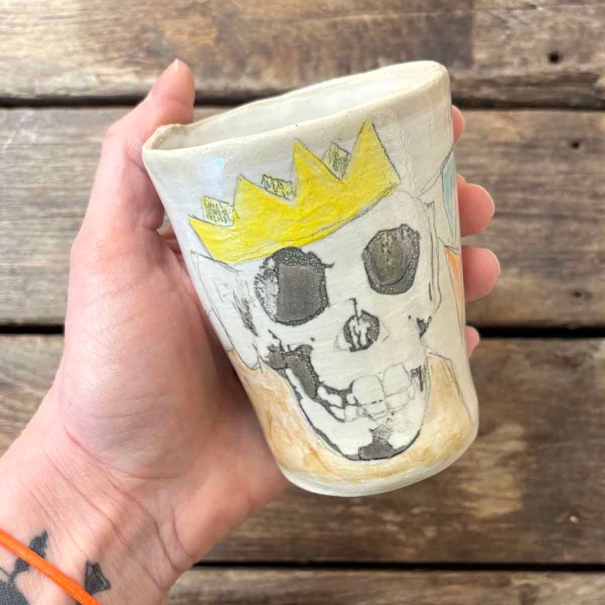 Scull kings, krus keramikk 10.5 cm