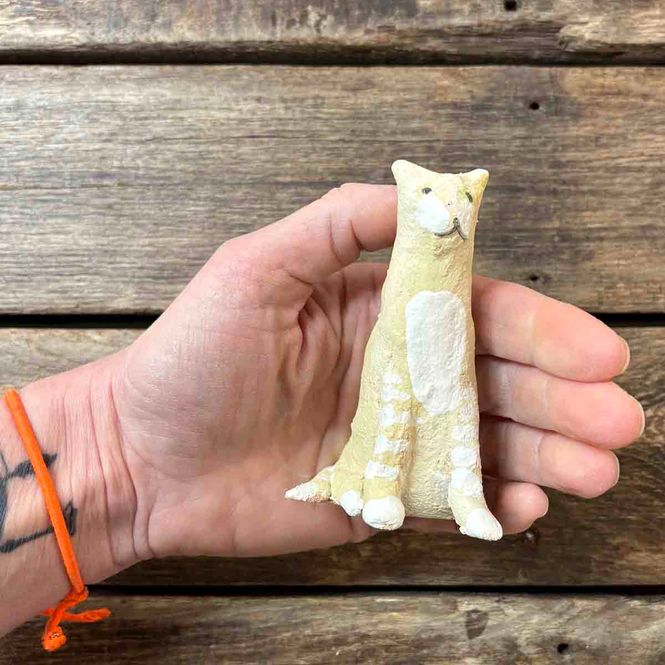 Hovedbilde Katt gul-beige, skulptur 10 cm