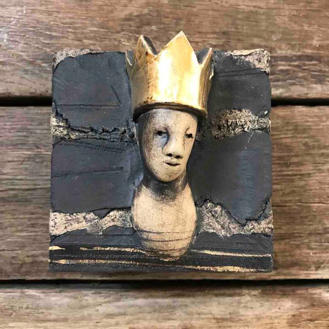 Hovedbilde Kunstkloss, skulptur vegg ca 9x9 (G-21)